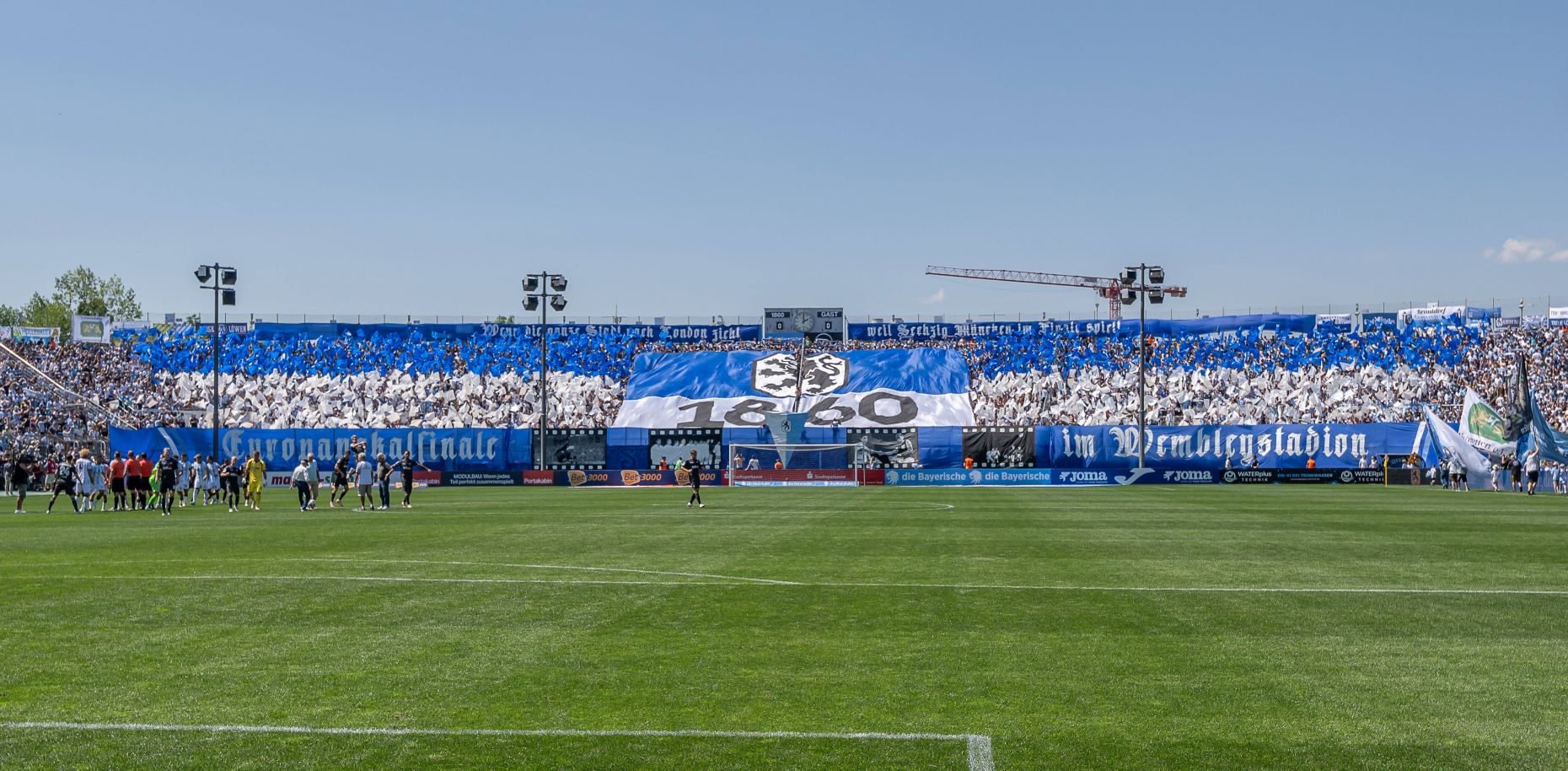 Mehr über den Artikel erfahren Aufwendige Choreo beim Spiel des TSV 1860 gegen Osnabrück
