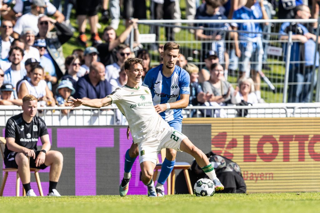 fussball, saison 2025/2026, 3. liga, regionalliga bayern, vöhlinstadion illertissen, bayrischer toto pokal verbandpokal bayern, achtelfinale, fv illertissen tsv 1860 münchen, 06.09.2025