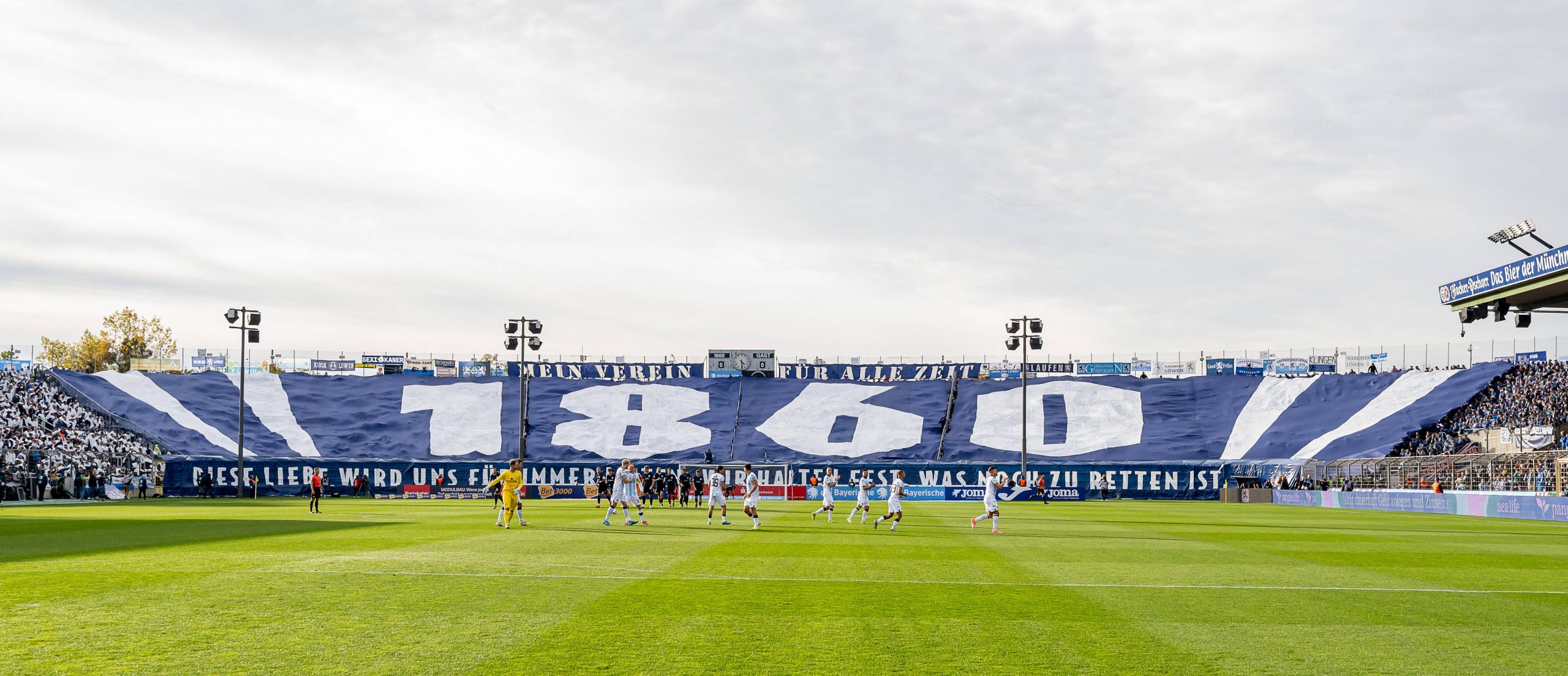 Du betrachtest gerade Aufwendige Choreo der Löwenfans vor dem Spiel gegen Duisburg
