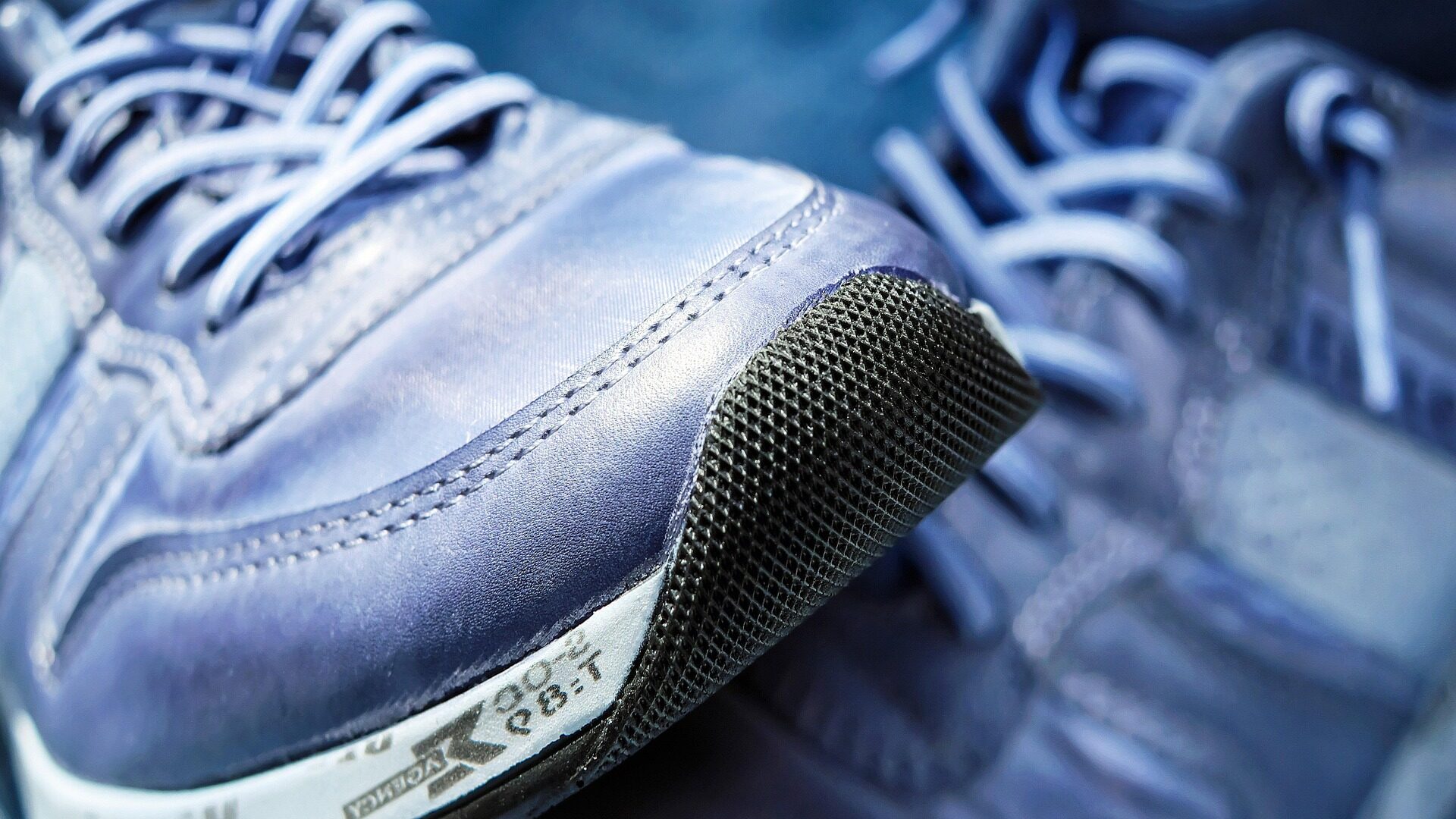 Laufschuhe kaufen - praktische Kaufberatung und Tipps 2 Laufschuhe kaufen muss nicht unbedingt teuer sein.