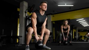 Home-Gym oder Fitnessstudio: Was ist effektiver? 1 gewichte edited