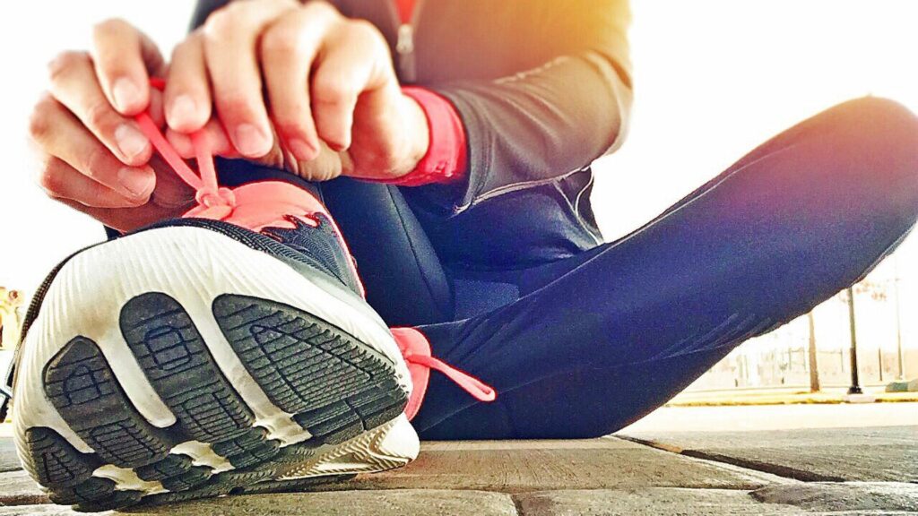 Home-Gym oder Fitnessstudio: Was ist effektiver? 5 laufen schuh edited